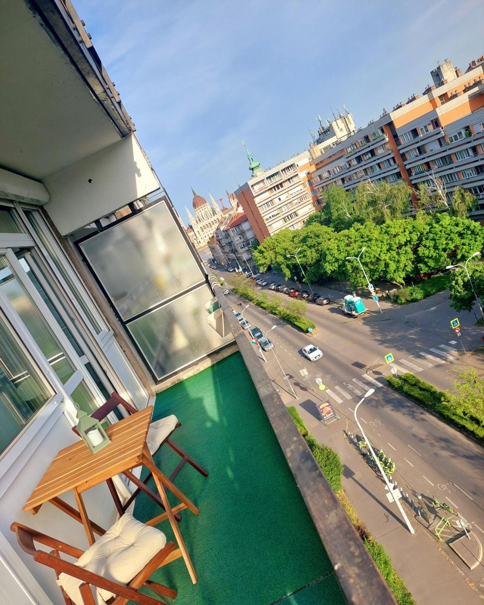 Andrew'S Castle View Apartment — Photos 2